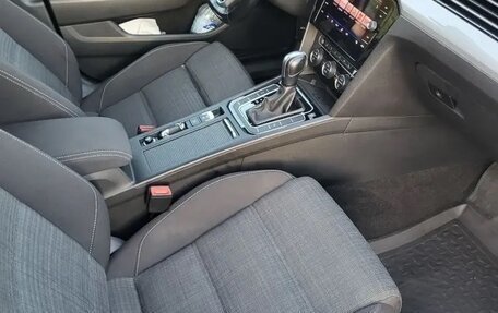 Volkswagen Passat B8 рестайлинг, 2019 год, 2 130 000 рублей, 15 фотография