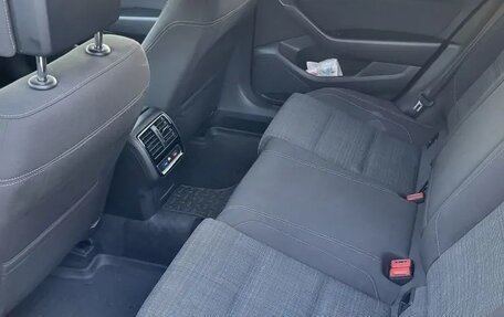 Volkswagen Passat B8 рестайлинг, 2019 год, 2 130 000 рублей, 11 фотография
