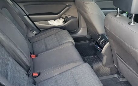 Volkswagen Passat B8 рестайлинг, 2019 год, 2 130 000 рублей, 13 фотография