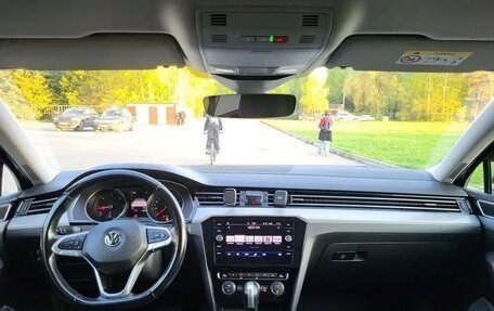 Volkswagen Passat B8 рестайлинг, 2019 год, 2 130 000 рублей, 17 фотография