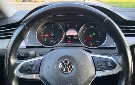 Volkswagen Passat B8 рестайлинг, 2019 год, 2 130 000 рублей, 18 фотография