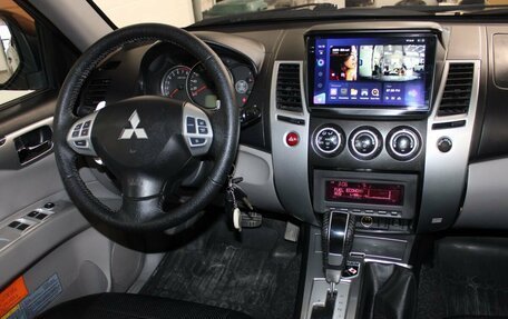 Mitsubishi Pajero Sport II рестайлинг, 2011 год, 1 887 000 рублей, 16 фотография