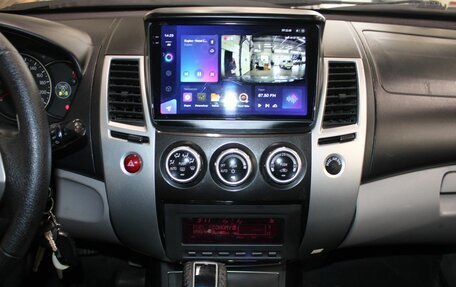 Mitsubishi Pajero Sport II рестайлинг, 2011 год, 1 887 000 рублей, 22 фотография
