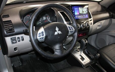 Mitsubishi Pajero Sport II рестайлинг, 2011 год, 1 887 000 рублей, 17 фотография