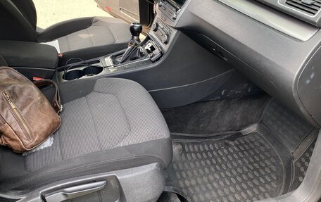 Volkswagen Passat B7, 2011 год, 620 000 рублей, 24 фотография