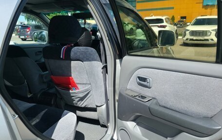 Toyota Harrier, 1999 год, 750 000 рублей, 13 фотография