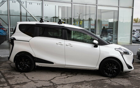 Toyota Sienta II, 2019 год, 1 279 000 рублей, 6 фотография