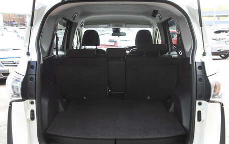 Toyota Sienta II, 2019 год, 1 279 000 рублей, 11 фотография