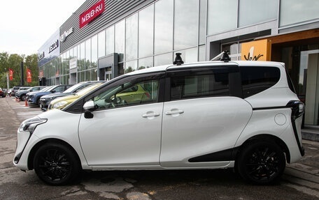 Toyota Sienta II, 2019 год, 1 279 000 рублей, 10 фотография