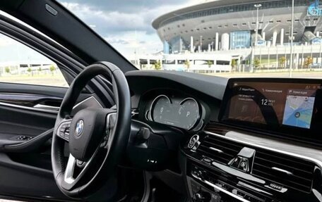 BMW 5 серия, 2018 год, 4 200 000 рублей, 10 фотография