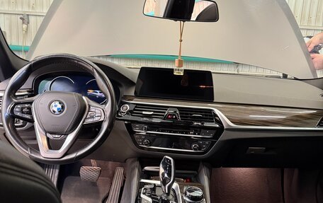 BMW 5 серия, 2018 год, 4 200 000 рублей, 14 фотография