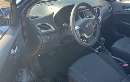 Hyundai Solaris II рестайлинг, 2022 год, 1 740 000 рублей, 4 фотография