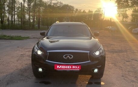 Infiniti QX70, 2017 год, 3 400 000 рублей, 2 фотография