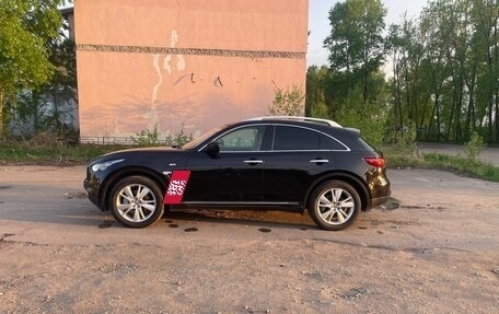 Infiniti QX70, 2017 год, 3 400 000 рублей, 8 фотография