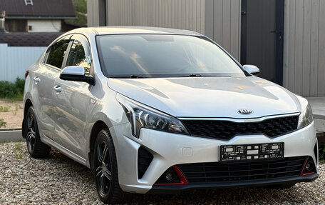 KIA Rio IV, 2021 год, 1 550 000 рублей, 4 фотография