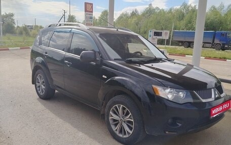 Mitsubishi Outlander III рестайлинг 3, 2008 год, 990 000 рублей, 1 фотография