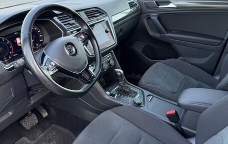 Volkswagen Tiguan II, 2018 год, 2 350 000 рублей, 5 фотография
