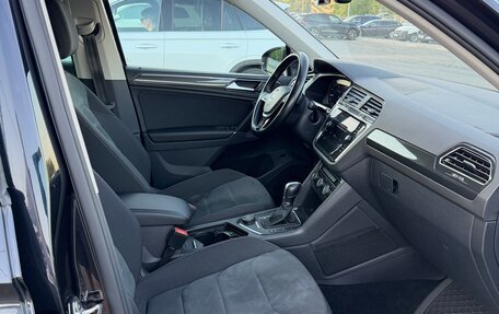 Volkswagen Tiguan II, 2018 год, 2 350 000 рублей, 9 фотография