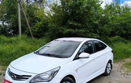 Hyundai Solaris II рестайлинг, 2016 год, 1 000 050 рублей, 2 фотография