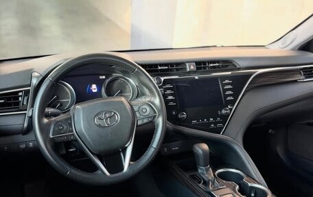 Toyota Camry, 2020 год, 2 590 000 рублей, 16 фотография