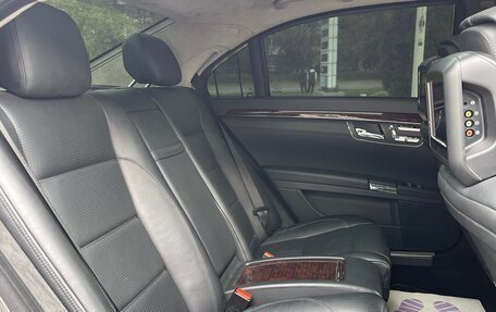 Mercedes-Benz S-Класс AMG, 2009 год, 1 850 000 рублей, 26 фотография