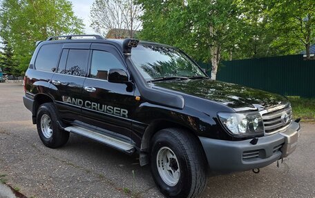 Toyota Land Cruiser 100 рестайлинг 2, 2005 год, 2 650 000 рублей, 4 фотография