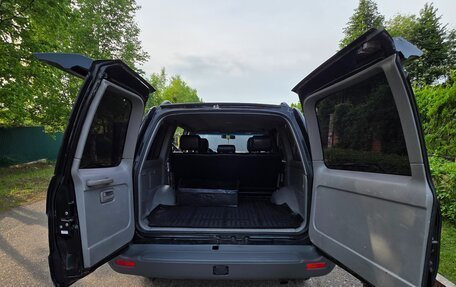 Toyota Land Cruiser 100 рестайлинг 2, 2005 год, 2 650 000 рублей, 12 фотография