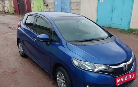 Honda Fit III, 2017 год, 920 000 рублей, 2 фотография