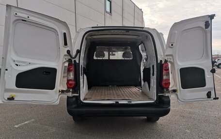 Peugeot Partner II рестайлинг 2, 2012 год, 780 000 рублей, 9 фотография