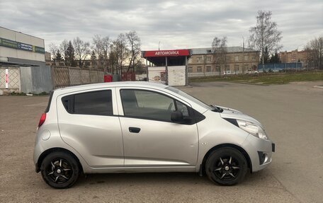Chevrolet Spark III, 2013 год, 560 000 рублей, 2 фотография