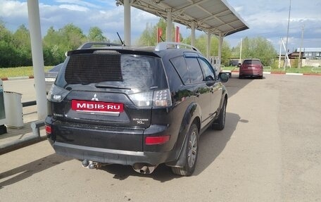Mitsubishi Outlander III рестайлинг 3, 2008 год, 990 000 рублей, 3 фотография