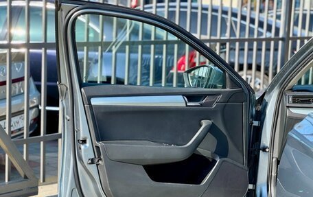 Skoda Superb III рестайлинг, 2018 год, 1 949 000 рублей, 12 фотография