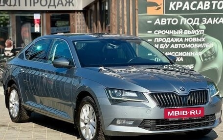 Skoda Superb III рестайлинг, 2018 год, 1 949 000 рублей, 3 фотография