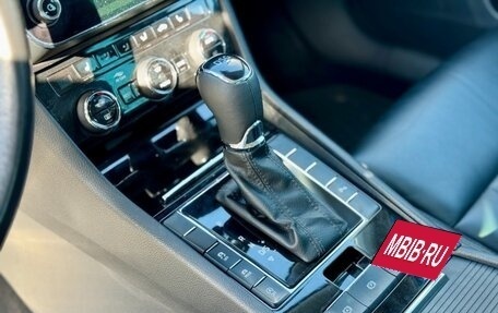 Skoda Superb III рестайлинг, 2018 год, 1 949 000 рублей, 10 фотография