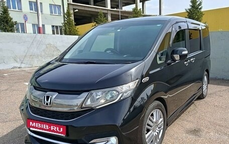 Honda Stepwgn IV, 2015 год, 1 790 000 рублей, 2 фотография