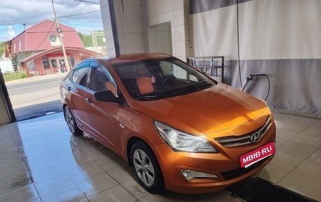 Hyundai Solaris II рестайлинг, 2015 год, 750 000 рублей, 4 фотография
