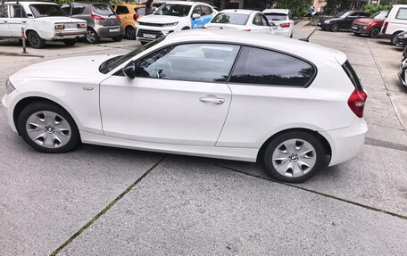 BMW 1 серия, 2011 год, 950 000 рублей, 3 фотография