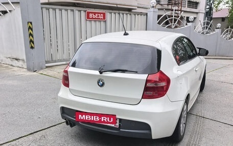 BMW 1 серия, 2011 год, 950 000 рублей, 4 фотография