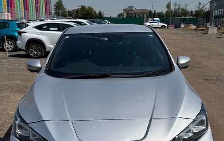 Nissan Leaf II, 2018 год, 1 390 000 рублей, 2 фотография