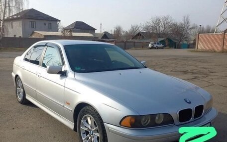 BMW 5 серия, 2003 год, 600 000 рублей, 2 фотография