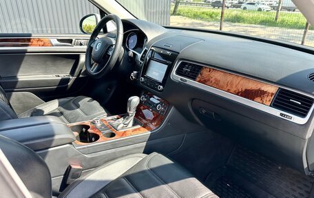 Volkswagen Touareg III, 2012 год, 1 739 000 рублей, 26 фотография