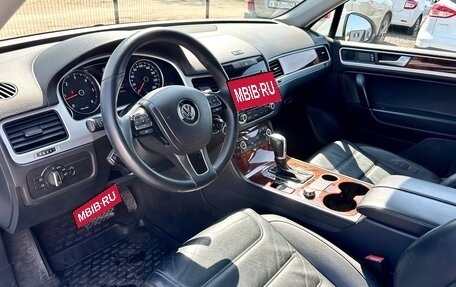 Volkswagen Touareg III, 2012 год, 1 739 000 рублей, 24 фотография