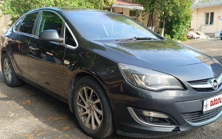 Opel Astra J, 2013 год, 690 000 рублей, 2 фотография