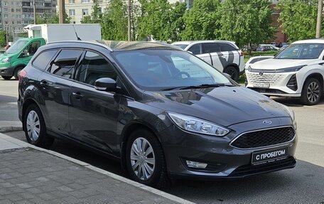 Ford Focus III, 2017 год, 999 000 рублей, 2 фотография