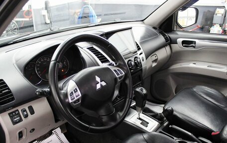 Mitsubishi Pajero Sport II рестайлинг, 2010 год, 1 195 000 рублей, 7 фотография