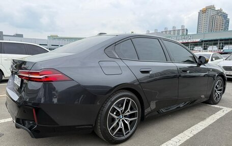 BMW 5 серия, 2025 год, 6 фотография