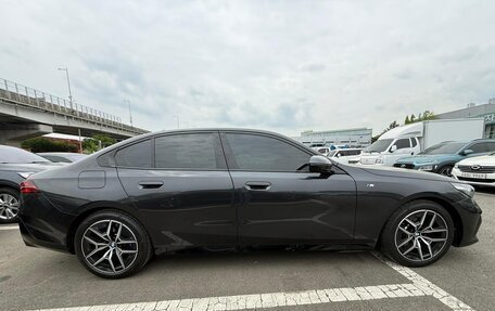 BMW 5 серия, 2025 год, 7 фотография