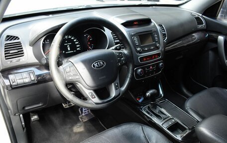 KIA Sorento II рестайлинг, 2015 год, 1 800 000 рублей, 10 фотография