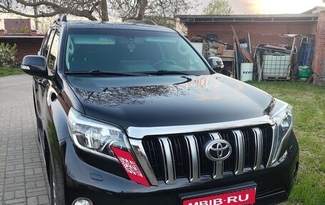 Toyota Land Cruiser Prado 150 рестайлинг 2, 2014 год, 3 390 000 рублей, 1 фотография