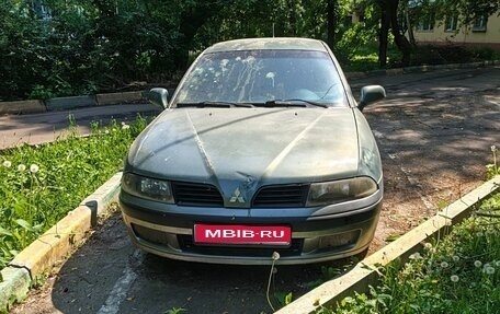 Mitsubishi Carisma I, 2003 год, 130 000 рублей, 1 фотография